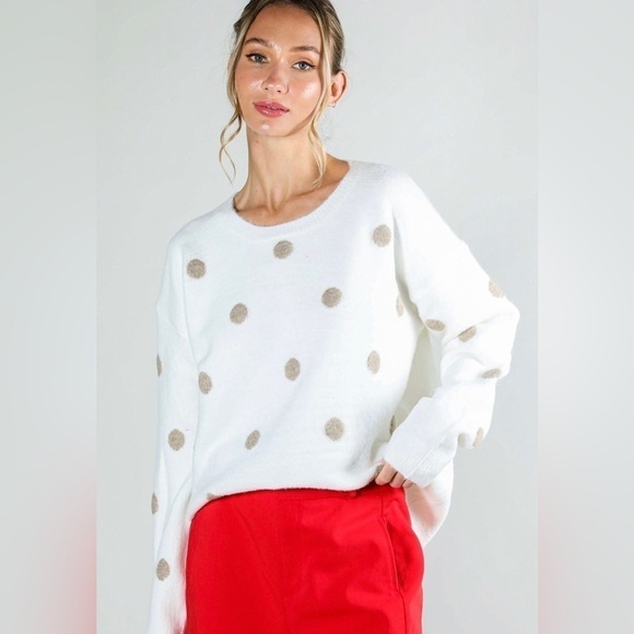 Winter White Sweater w/Cooper Sparkly Circles - Picture 4 of 7